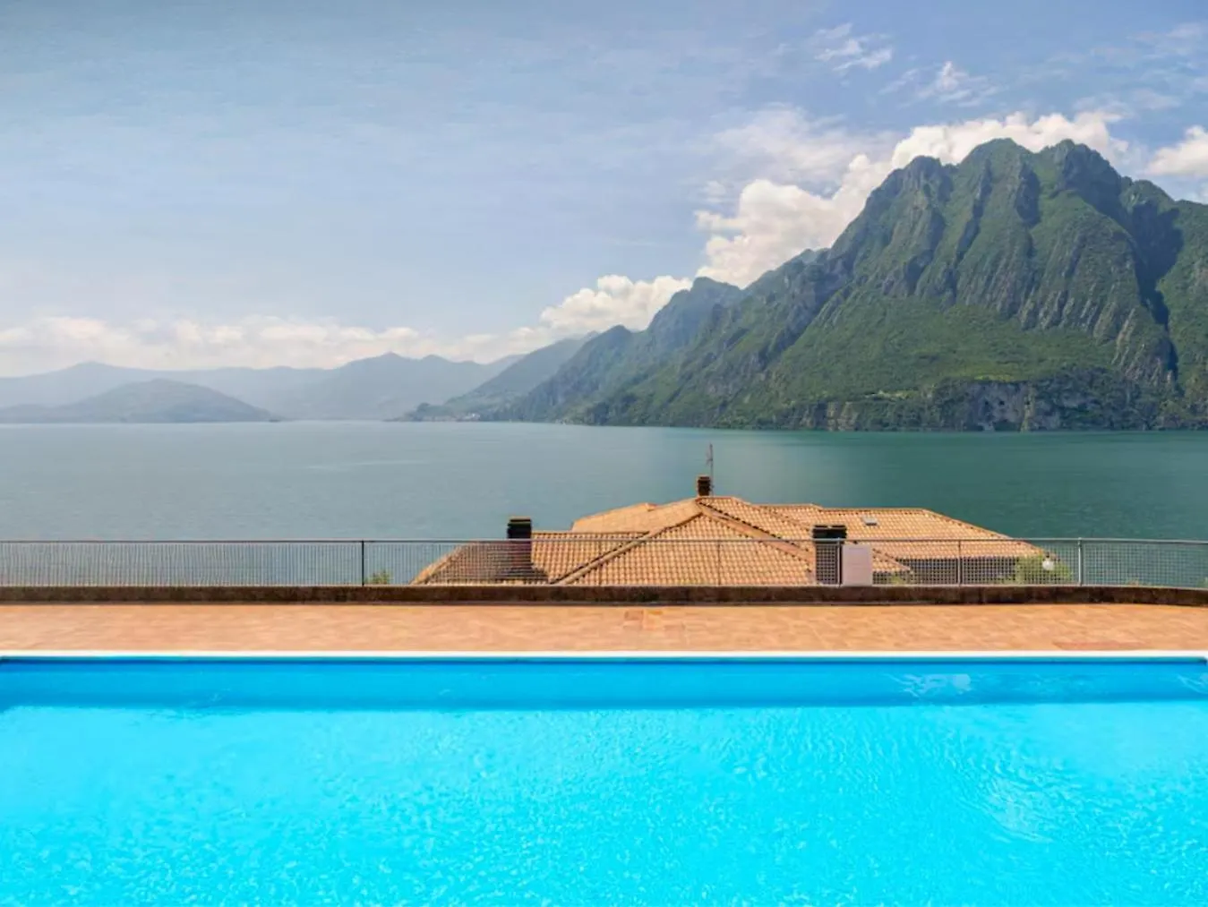 Appartamento Sul Lago Con Terrazza Panoramica Riva di Solto 0*,  Ιταλία